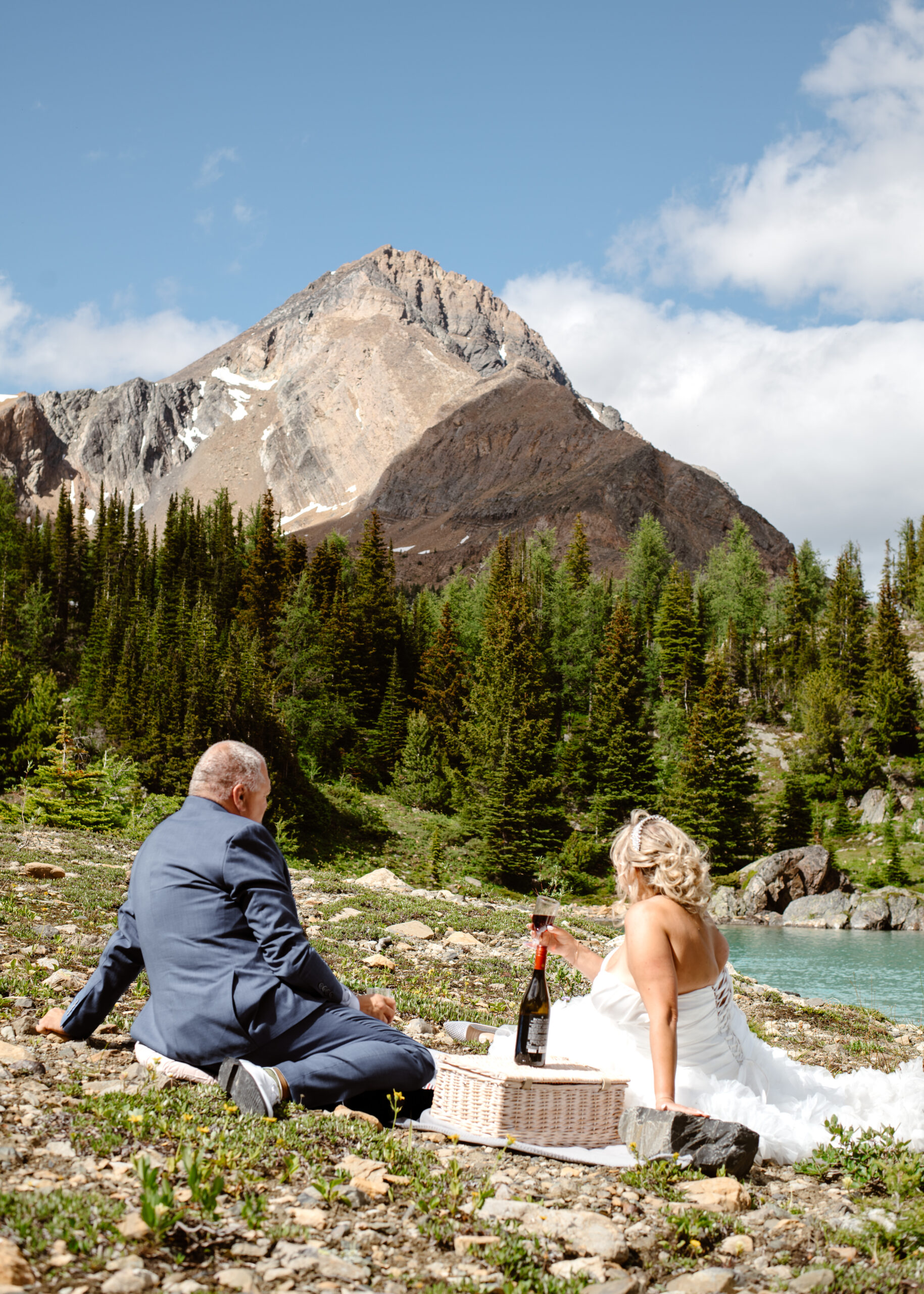 elopement helicopter invermere BC - diner at the mountain