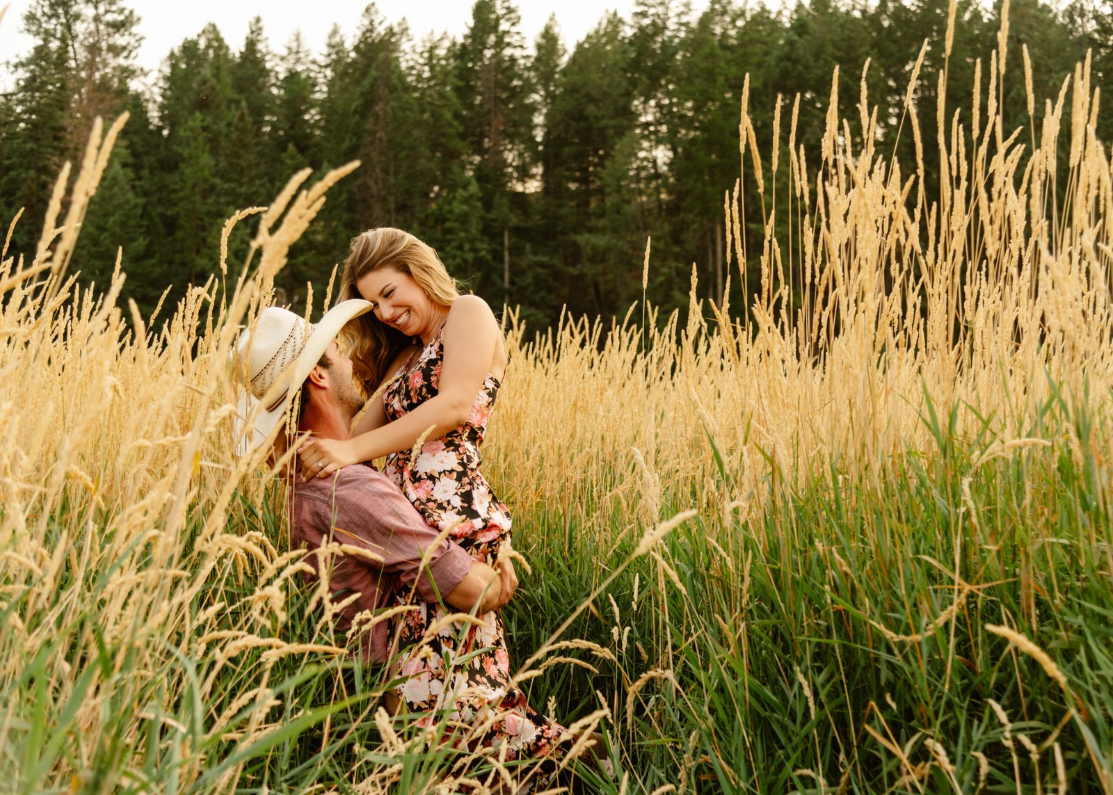 western engagement session style Kimberley BC