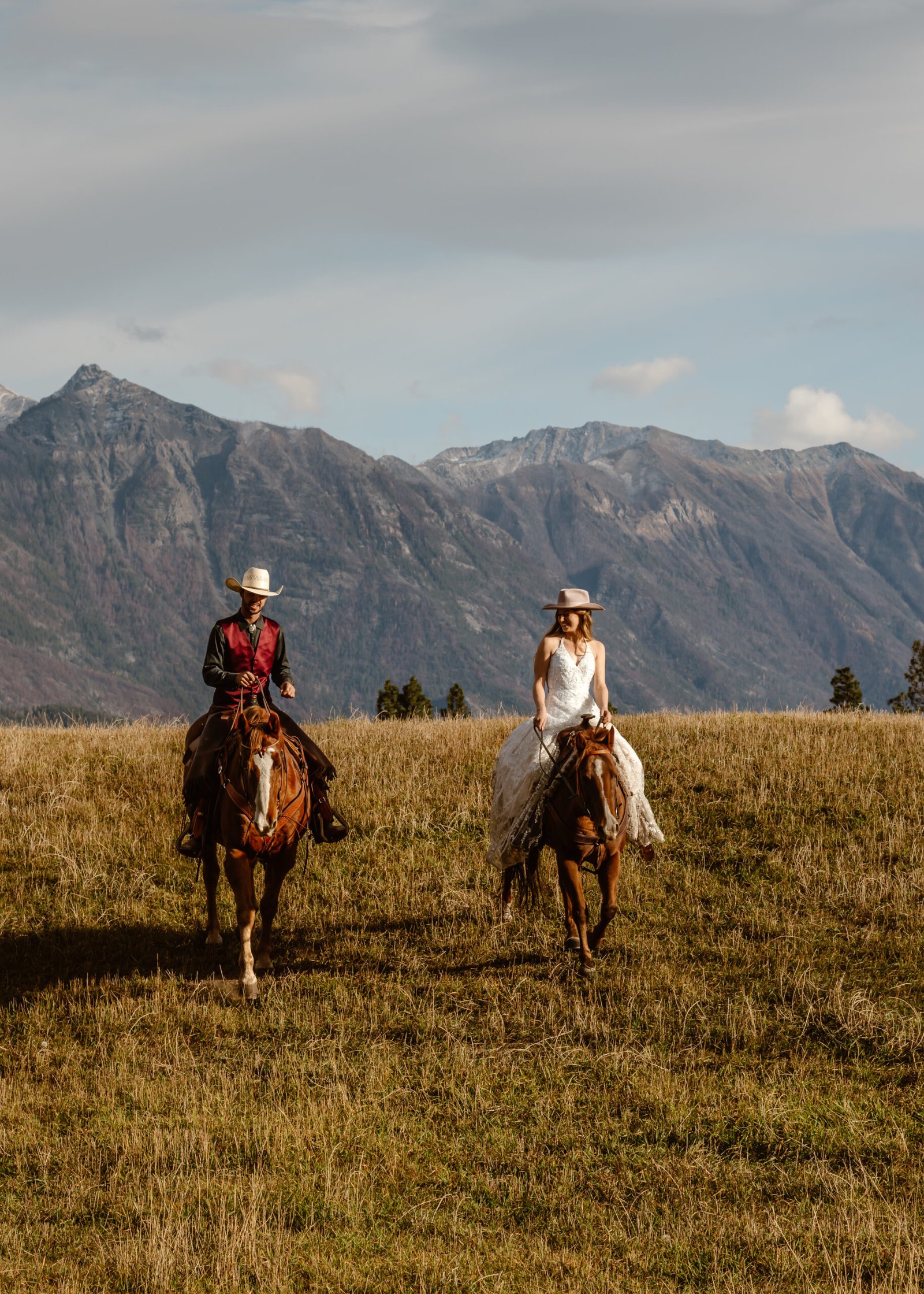 bride and groom western on horses cranbrook bc